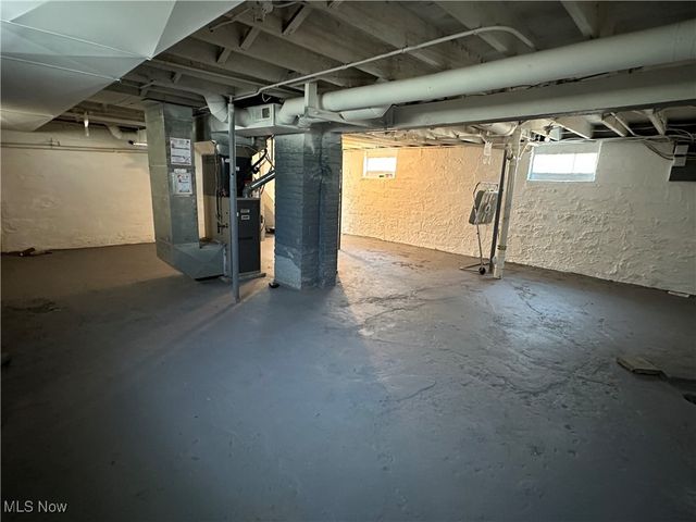 4011 E 29th Street, Newburgh Heights, OH 44105