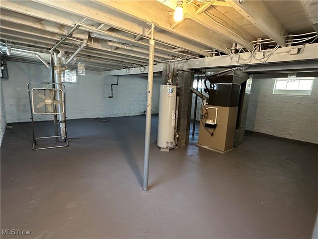 4011 E 29th Street, Newburgh Heights, OH 44105