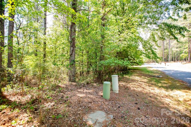1518 W Paradise Harbor Drive, Connelly Springs, NC 28612