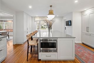 2 Edgewater Place, Winchester, MA 01890