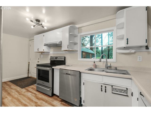 21575 Sw 70TH Ave, Tualatin, OR 97062