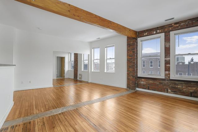 1131 N High Street, 301, Columbus, OH 43201