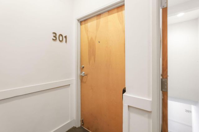 1131 N High Street, 301, Columbus, OH 43201