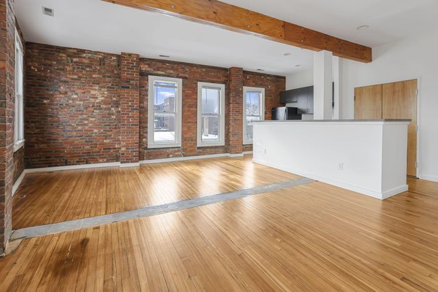 1131 N High Street, 301, Columbus, OH 43201