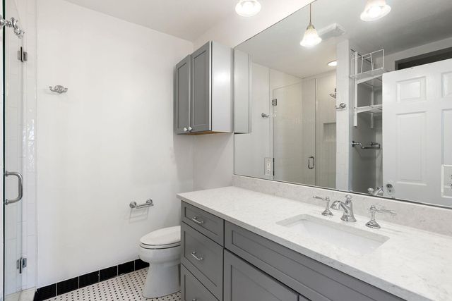 906 E 43rd ST, Austin, TX 78751