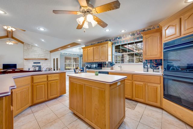 2290 County Road 27300, Honey Grove, TX 75446