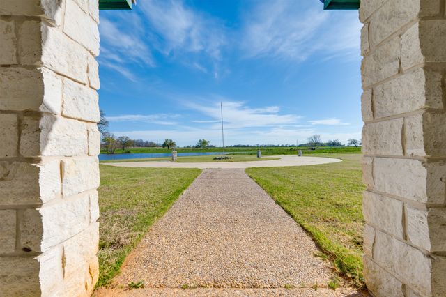 2290 County Road 27300, Honey Grove, TX 75446