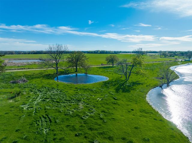 2290 County Road 27300, Honey Grove, TX 75446