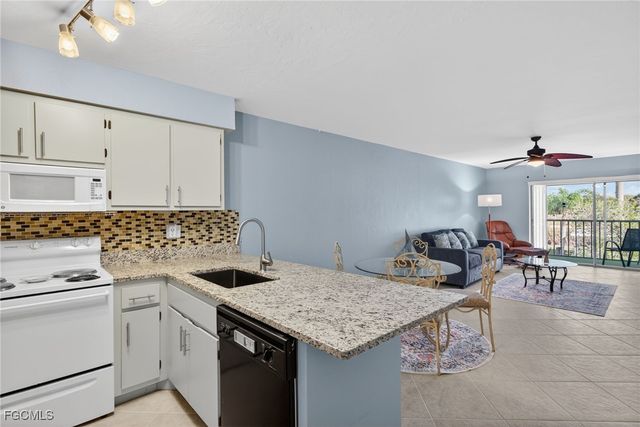 1100 Pondella RD 811, Cape Coral, FL 33909