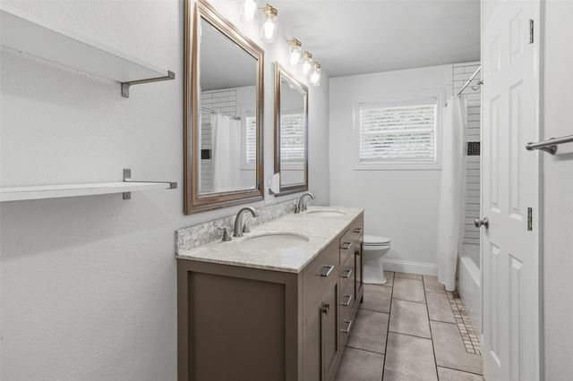 5809 Waltham Avenue, Fort Worth, TX 76133