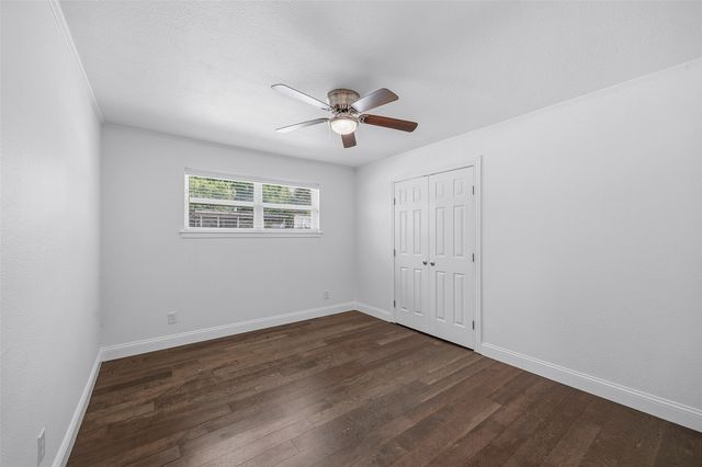 5809 Waltham Avenue, Fort Worth, TX 76133