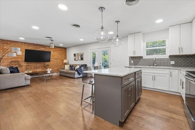 5809 Waltham Avenue, Fort Worth, TX 76133