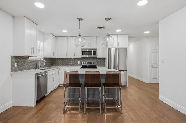 5809 Waltham Avenue, Fort Worth, TX 76133