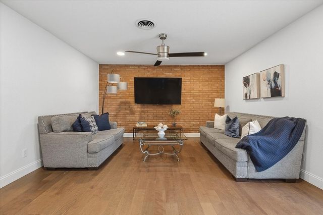 5809 Waltham Avenue, Fort Worth, TX 76133