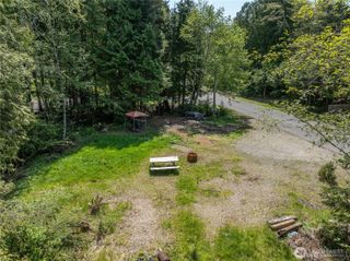 14 Holly Lane, Pacific Beach, WA 98571