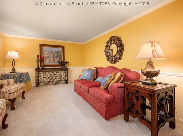 16 Carriage Road, Charleston, WV 25314