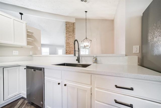 15806 Pfeiffer Drive, Houston, TX 77082