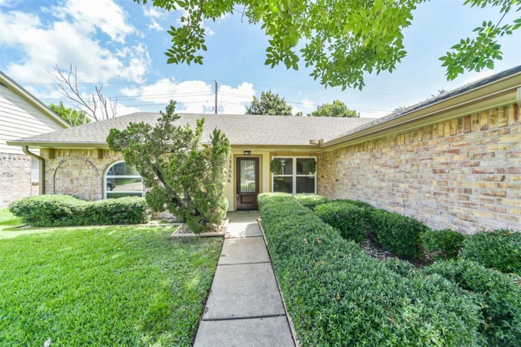 15806 Pfeiffer Drive, Houston, TX 77082