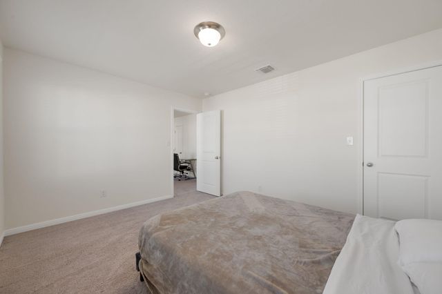 114 Pronghorn ST, Hutto, TX 78634