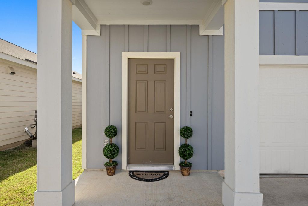 114 Pronghorn ST, Hutto, TX 78634