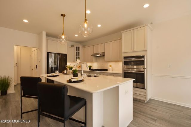 56 Eckert Drive 4204, Lincroft, NJ 07738
