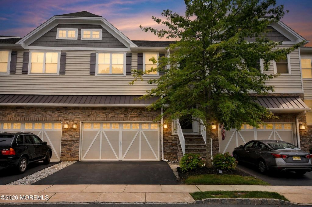 56 Eckert Drive 4204, Lincroft, NJ 07738