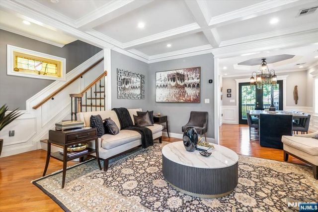 254 Elm Avenue, Teaneck, NJ 07666
