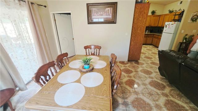 823 Deer Ridge, Bakersfield, CA 93306
