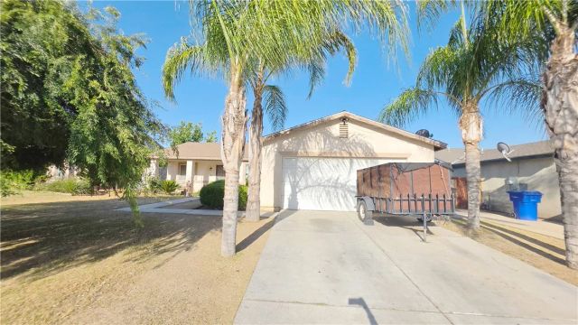 823 Deer Ridge, Bakersfield, CA 93306