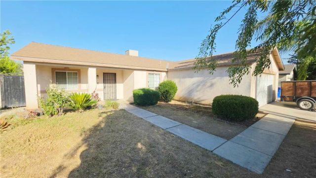 823 Deer Ridge, Bakersfield, CA 93306
