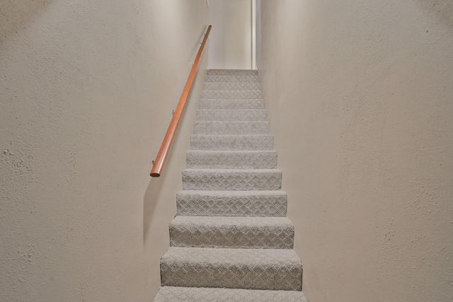 1379 Beulah Park, Lexington, KY 40517