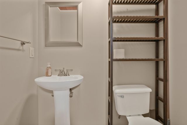 1379 Beulah Park, Lexington, KY 40517