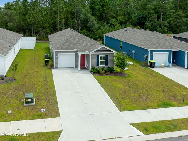 1808 Willowtree Court SE, Bolivia, NC 28422