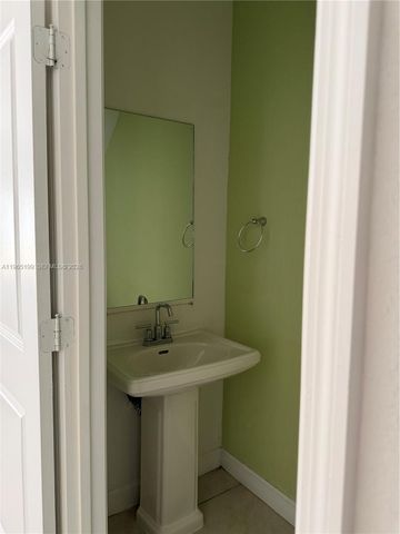 1137 SW 6th Ct, Florida City, FL 33034