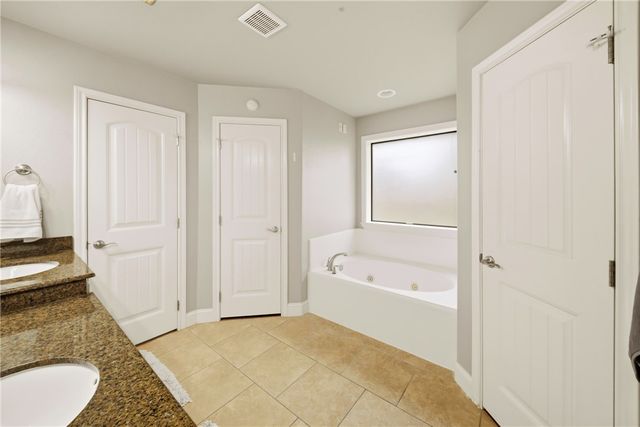 809 Emerald Dove Avenue, College Station, TX 77845