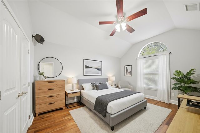 809 Emerald Dove Avenue, College Station, TX 77845