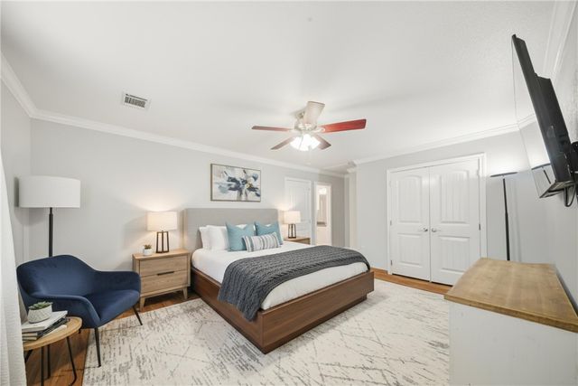 809 Emerald Dove Avenue, College Station, TX 77845