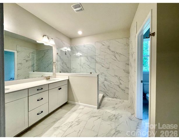 8234 Merryvale Lane, Charlotte, NC 28214