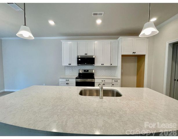 8234 Merryvale Lane, Charlotte, NC 28214