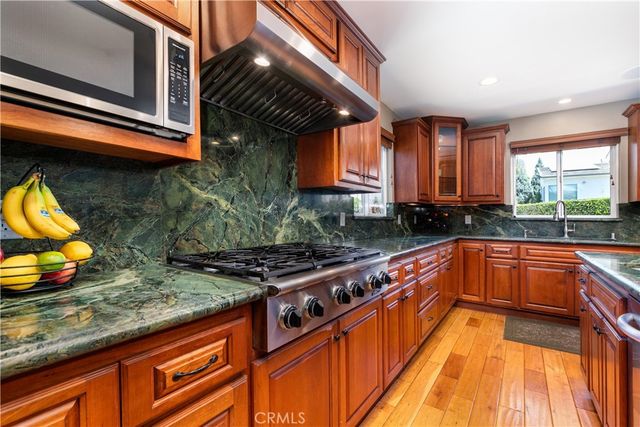 10159 Parr Avenue, Sunland, CA 91040