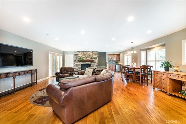 10159 Parr Avenue, Sunland, CA 91040