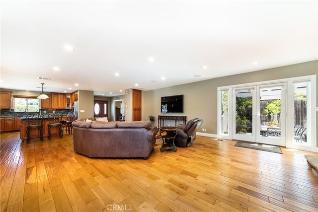 10159 Parr Avenue, Sunland, CA 91040
