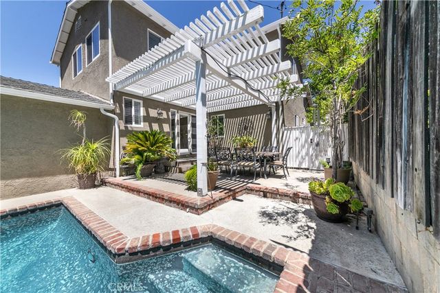 10159 Parr Avenue, Sunland, CA 91040