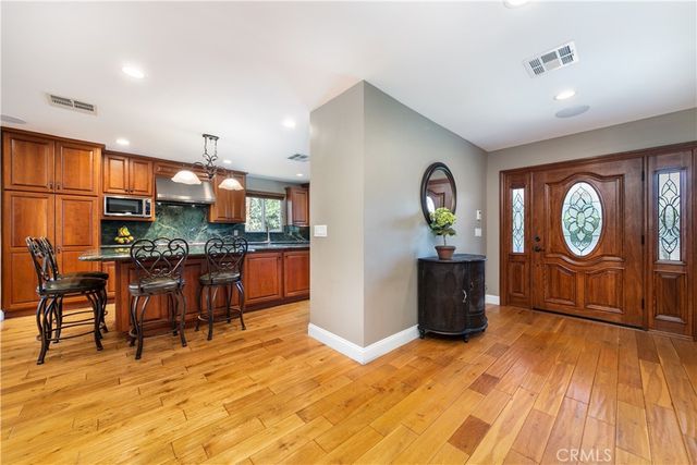 10159 Parr Avenue, Sunland, CA 91040