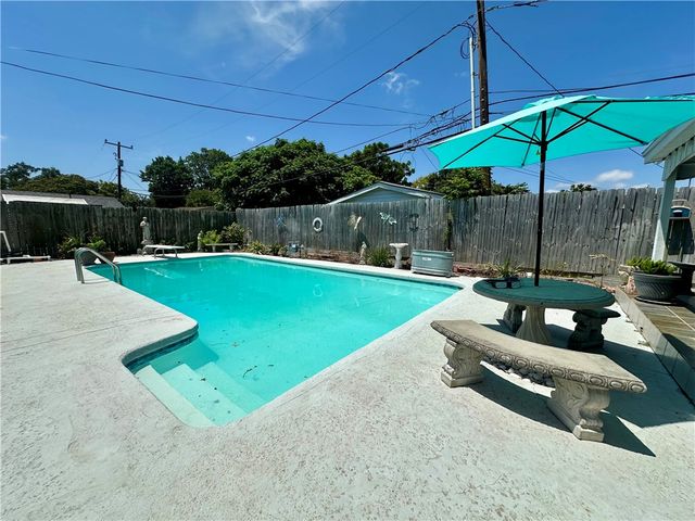 506 Monette Dr, Corpus Christi, TX 78412