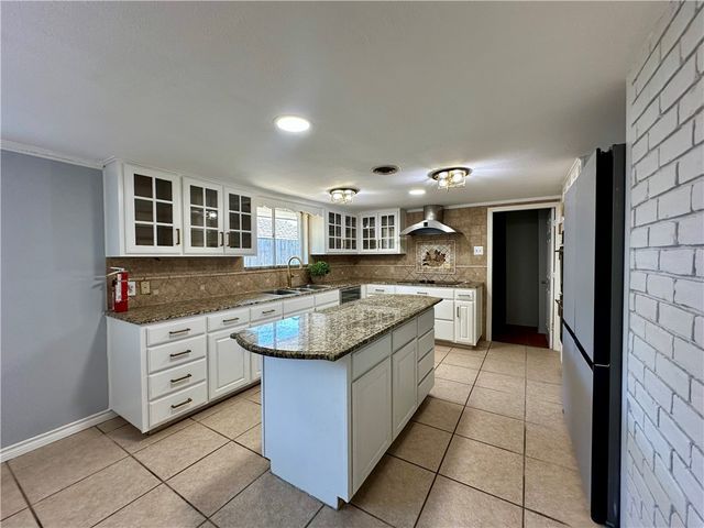 506 Monette Dr, Corpus Christi, TX 78412