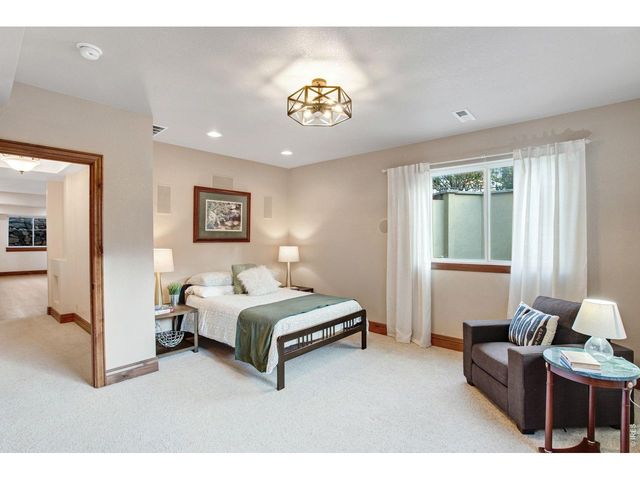 559 Dove Ln, Berthoud, CO 80513
