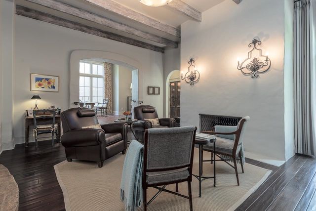 1244 CHERBOURG LN, Memphis, TN 38120