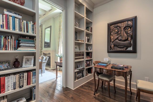 1244 CHERBOURG LN, Memphis, TN 38120