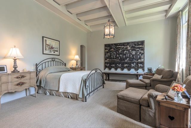 1244 CHERBOURG LN, Memphis, TN 38120